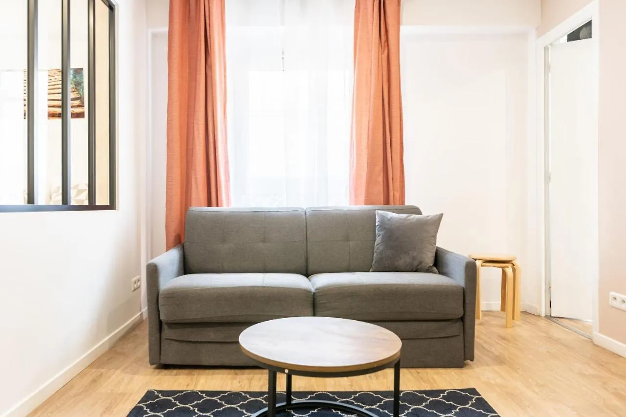 Nice And Warm Flat For Four Or Six People In Paris City Center Apartament