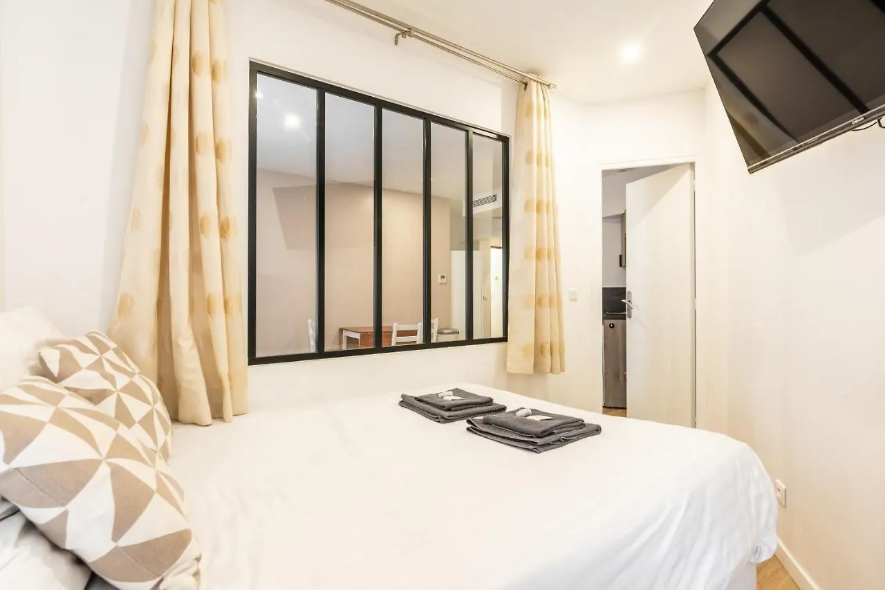 Apartament Nice And Warm Flat For Four Or Six People In Paris City Center